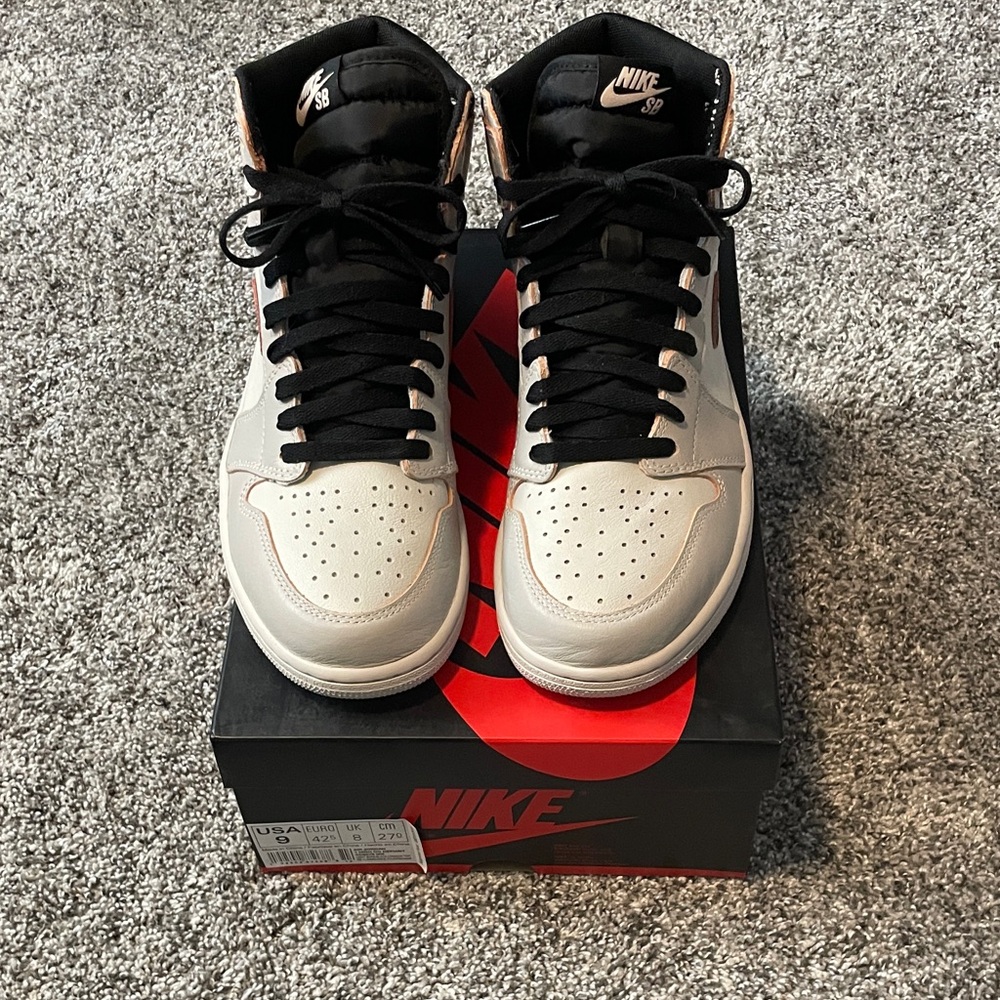 Nike SB Air Jordan 1 High OG Defiant Men's White and Black High-Top Sneakers
